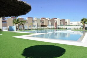 Apartment | Pool | Outdoor pool