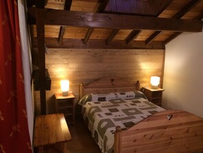 3 bedrooms, iron/ironing board, WiFi