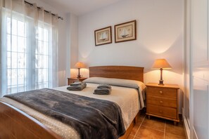 Apartamento | 2 quartos, ferros/tábuas de passar roupa