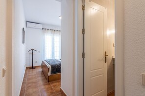 2 bedrooms, iron/ironing board - Seaside Stay Near Playa del Moral (Ayamonte)