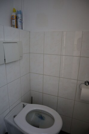 Towels, toilet paper