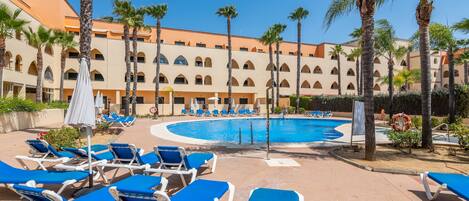 Apartment | Pool | Indoor pool, outdoor pool