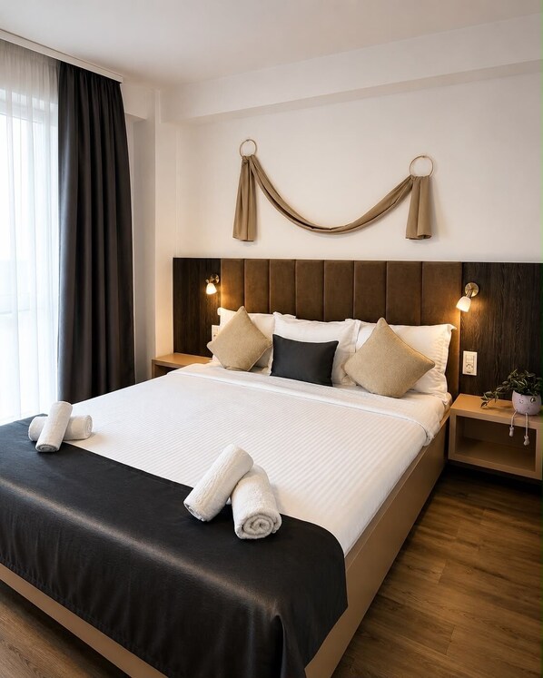 Comfort Double Room, Balcony | Desk, laptop workspace, free WiFi