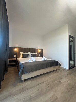 Double or Twin Room, Balcony | Desk, laptop workspace, free WiFi