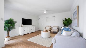 Departamento, 2 habitaciones | Área de sala de estar