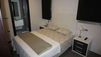 Apartment | 2 Schlafzimmer, Bügeleisen/Bügelbrett