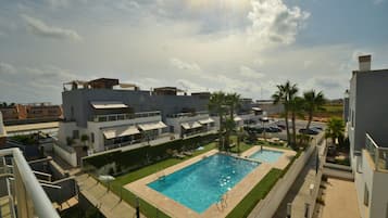 Apartemen | Kolam renang | Kolam renang outdoor