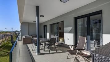 Apartemen | Tempat makan outdoor