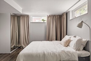 5 soverom, strykejern/-brett, wi-fi og sengetøy