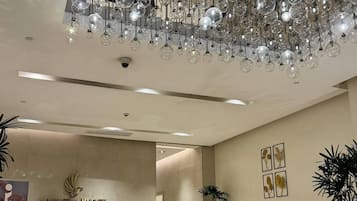 Condo, 2 Bedrooms, Accessible, Balcony | Lobby