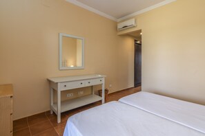 2 bedrooms, iron/ironing board - Apartment by Haraganes Beach (Ayamonte)