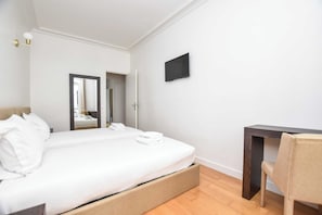 2 bedrooms, laptop workspace, iron/ironing board, bed sheets - Charming Apartment - 3br/8p - Pereire/champerret (Paris)