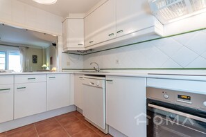 Apartment | Private kitchen - Family Poolside Apartment (Ayamonte)