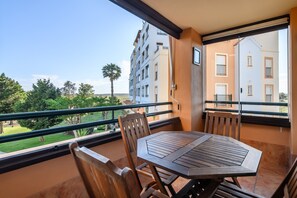 Apartment | Outdoor dining - Apartment Near Isla Canela Golf (Ayamonte)
