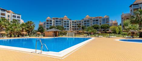 Appartement | Piscine | Piscine extérieure