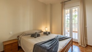 Apartment | 2 bedrooms, iron/ironing board - Apartment With Terrace and Pool Access (Ayamonte)
