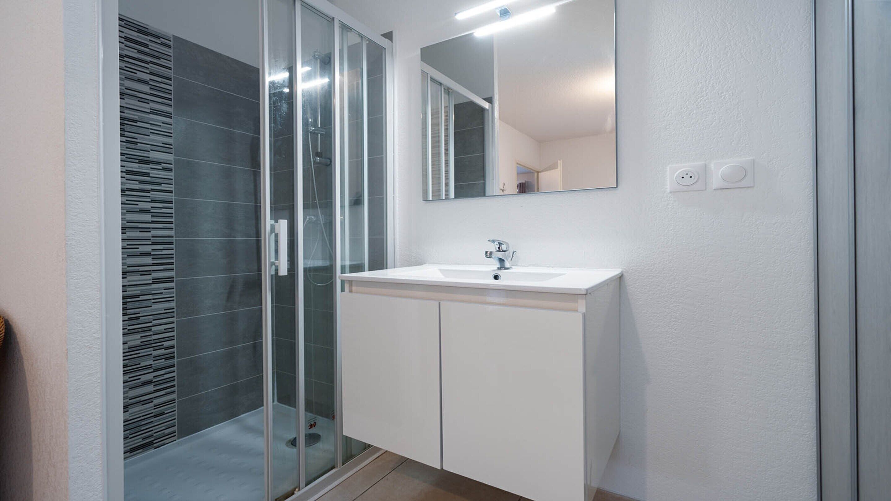 Villa | Bathroom | Hair dryer