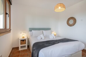 Apartment | 3 bedrooms, iron/ironing board - Cosy Apartment on Huelva Coast (Ayamonte)