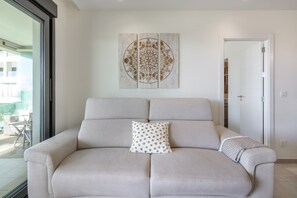 Apartment | Living room - Seafront Apartment in Isla Canela (Ayamonte)