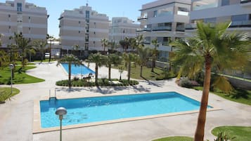 Apartment | Pool | Outdoor pool