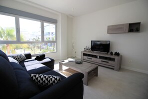 Apartment - Apartment in Villamartin for 4 Guests (Orihuela)