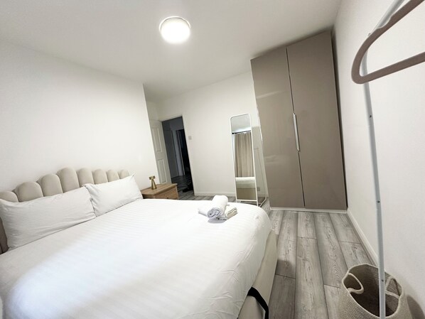 2 bedrooms, iron/ironing board, free WiFi