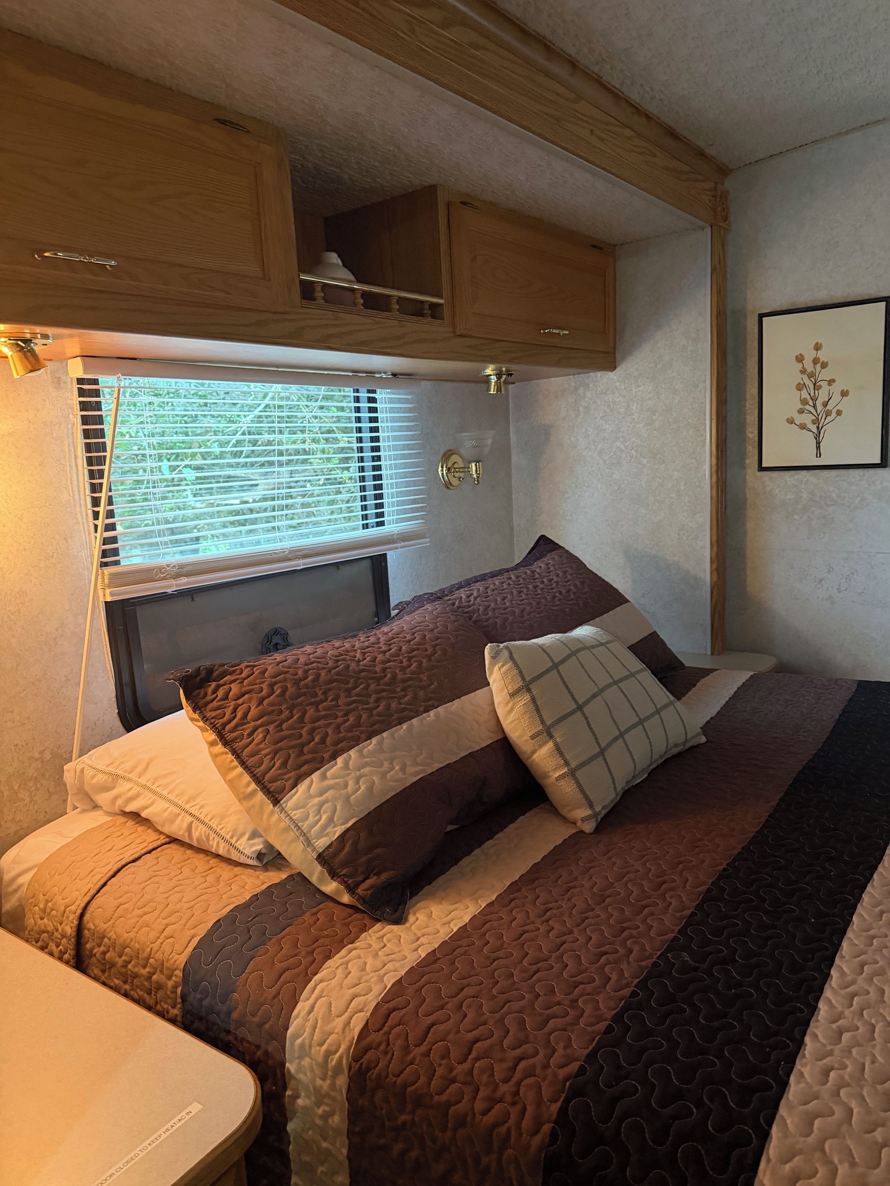 1 bedroom, iron/ironing board, WiFi (free), bed sheets