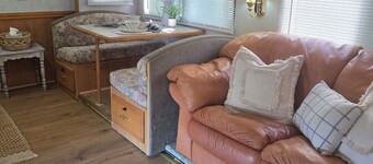 Garden vibe stationary RV in No.
San Diego County with WiFi, AC. TV. Views.