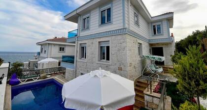 6-bedroom villa in peaceful Antalya with WiFi, AC. Enjoy your stay