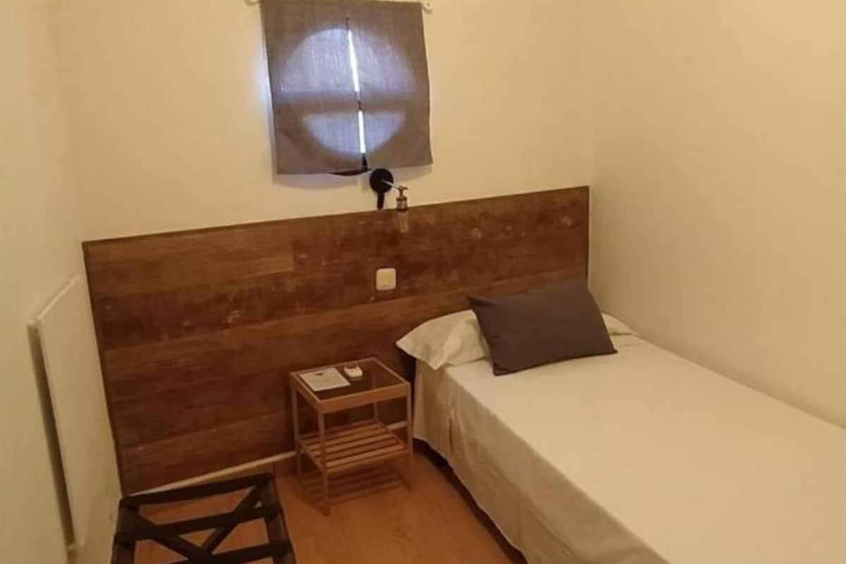 Economy Single Room, Garden View