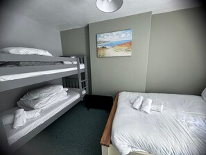 2 bedrooms, bed sheets
