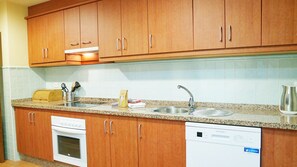 Private kitchen - Flat Near Isla Canela Golf (Ayamonte)