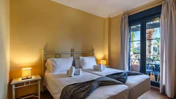 Apartment | 2 bedrooms, iron/ironing board