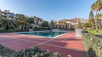 Apartamento | Piscina | Una piscina al aire libre