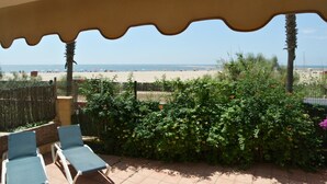 Property grounds - Beachfront Apartment in Isla Canela (Ayamonte)