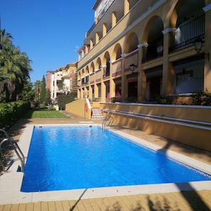 Lejlighed | Pool | Udendørs pool