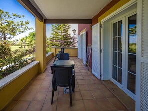 アパートメント | 屋外ダイニングエリア