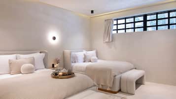 9 bedrooms, iron/ironing board, WiFi, bed sheets