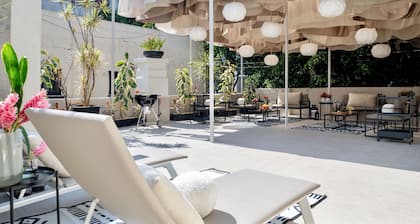 Urban Villa - 9 BR and HUGE Terrace Condesa