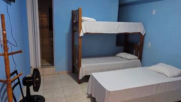 WiFi (free), bed sheets
