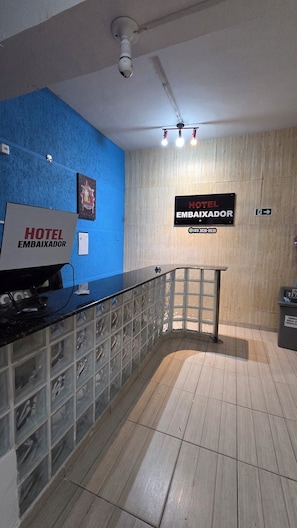 Reception - Hotel Embaixador (Curitiba)