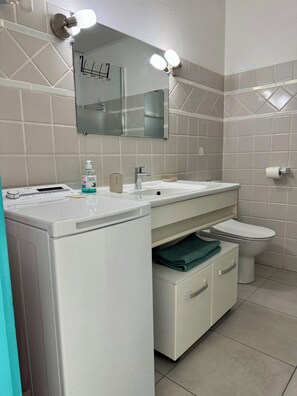 Towels, soap, toilet paper