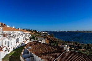 อพาร์ทเมนท์ | บริเวณภายนอก