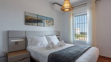 Chalet | 4 bedrooms, iron/ironing board