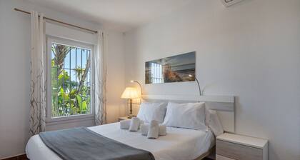 Spacious Chalet Close to the Beach