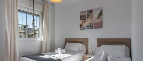 Chalet | 4 bedrooms, iron/ironing board