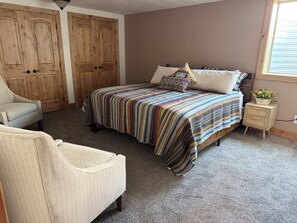 5 bedrooms, free WiFi, bed sheets