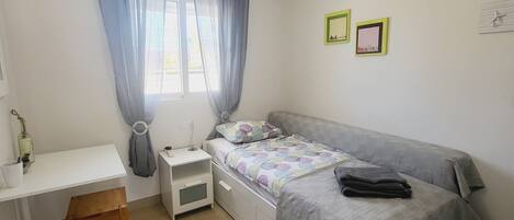 Apartment | 2 bedrooms, iron/ironing board