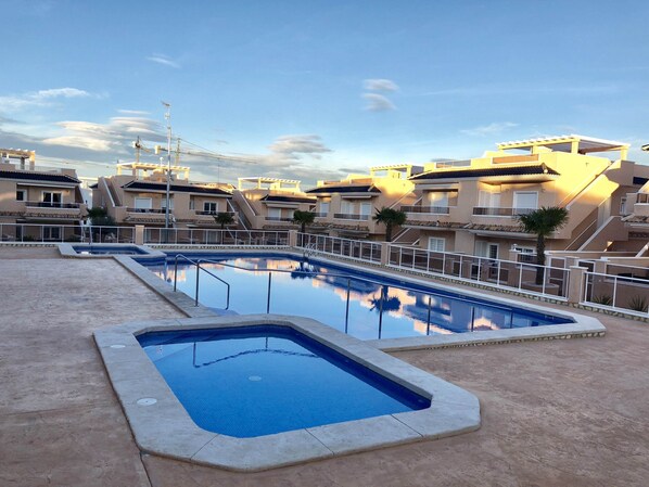 Apartamento | Piscina | Piscina externa