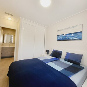 Apartamento | 2 quartos, ferros/tábuas de passar roupa